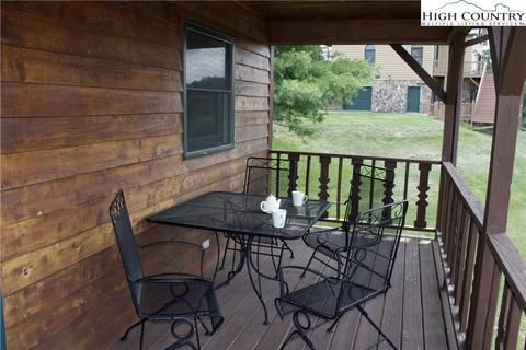 950 Green Meadows Dr, Todd, NC 28684 photo 7