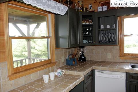 950 Green Meadows Dr, Todd, NC 28684 photo 5