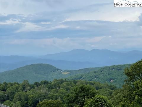 134 Village Rd, Beech Mountain, NC 28604 photo 1
