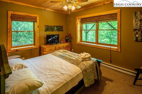 279 Streamside Ln, Seven Devils, NC 28604 photo 37
