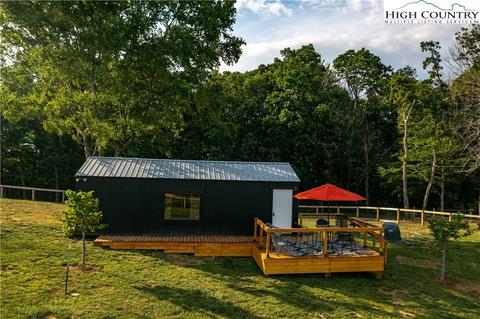 853 Mitchell Mountain Rd, Sparta, NC 28675 photo 3