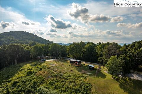 853 Mitchell Mountain Rd, Sparta, NC 28675 photo 4