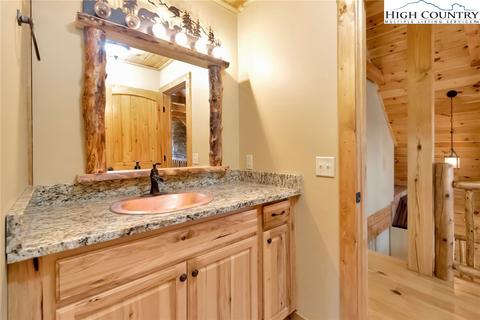 200 Nit Noi Row, Boone, NC 28607 photo 32