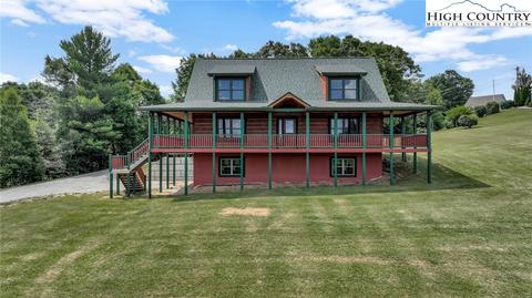 200 Nit Noi Row, Boone, NC 28607 photo 2