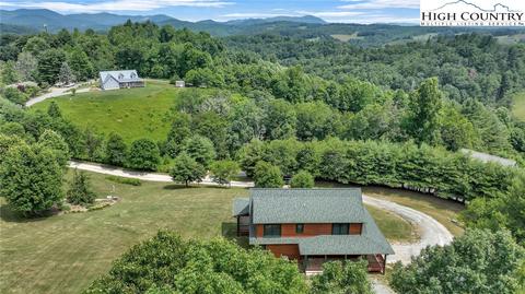 200 Nit Noi Row, Boone, NC 28607 photo 4