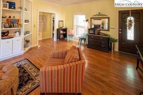 348 Heritage Dr, Boone, NC 28607 photo 5