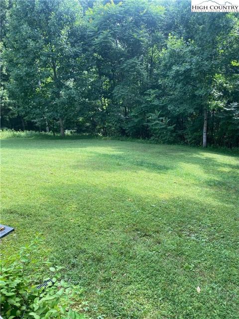 898 White Pine Dr, Ennice, NC 28623 photo 5