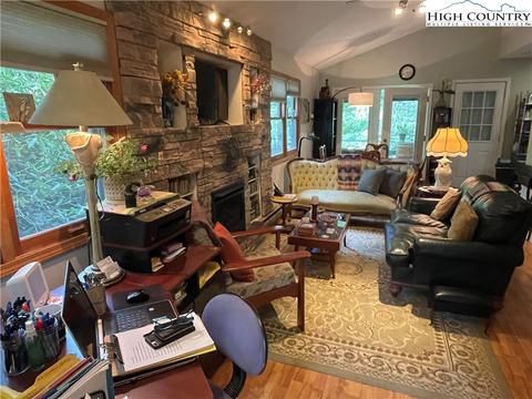 388 Hemlock Loop, Newland, NC 28657 photo 9