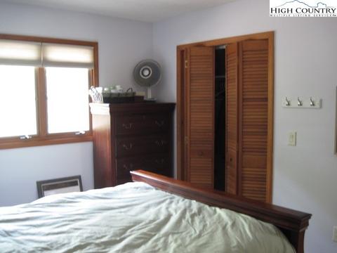 388 Hemlock Loop, Newland, NC 28657 photo 13