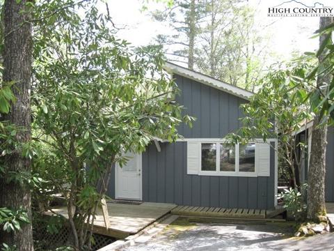 388 Hemlock Loop, Newland, NC 28657 photo 1