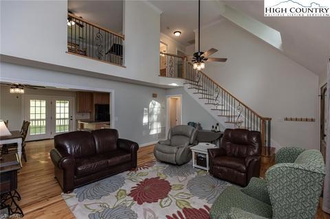 151 Spring Valley Ln, Purlear, NC 28665 photo 15