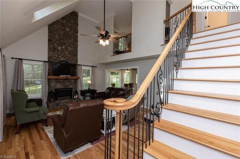 151 Spring Valley Ln, Purlear, NC 28665 photo 13