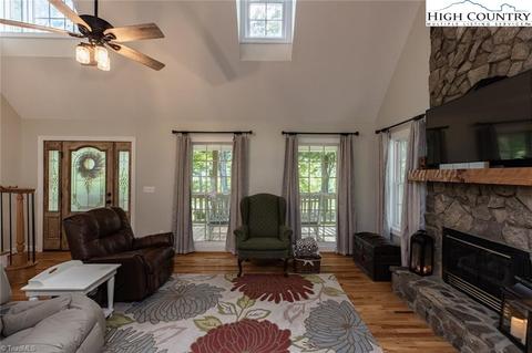 151 Spring Valley Ln, Purlear, NC 28665 photo 14