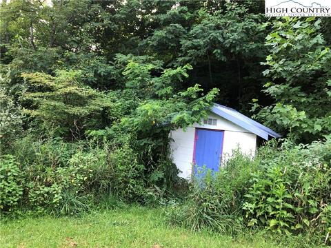 3037 Roaring Fork Rd, Creston, NC 28615 photo 18