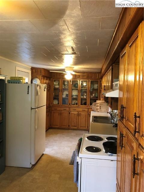 3037 Roaring Fork Rd, Creston, NC 28615 photo 7