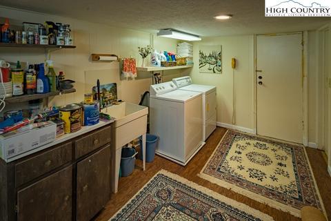 908 Pine Ridge Rd, Beech Mountain, NC 28604 photo 47