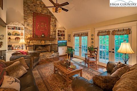 908 Pine Ridge Rd, Beech Mountain, NC 28604 photo 10