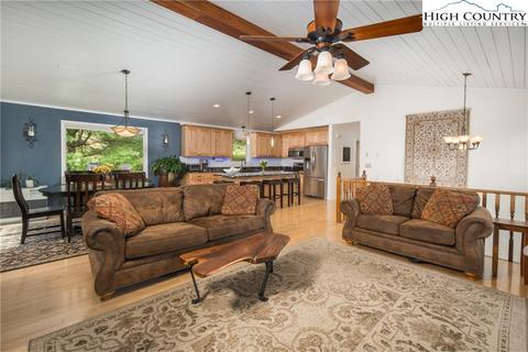 123 Slopes Ct, Boone, NC 28607 photo 6