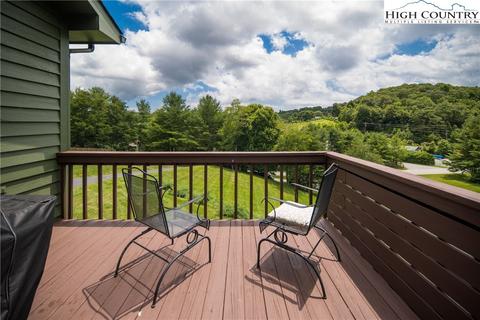 123 Slopes Ct, Boone, NC 28607 photo 3