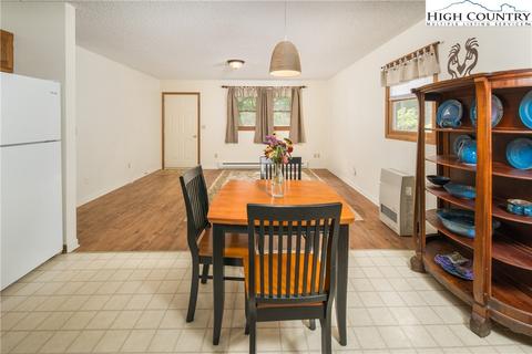 127 Foxwood Ests, Boone, NC 28607 photo 6