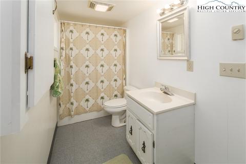 127 Foxwood Ests, Boone, NC 28607 photo 20