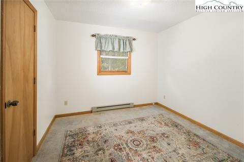 127 Foxwood Ests, Boone, NC 28607 photo 9