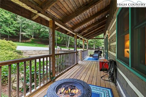 189 Hawks Lake Dr, Seven Devils, NC 28604 photo 6