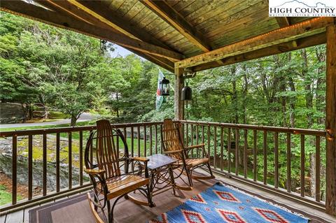 189 Hawks Lake Dr, Seven Devils, NC 28604 photo 18