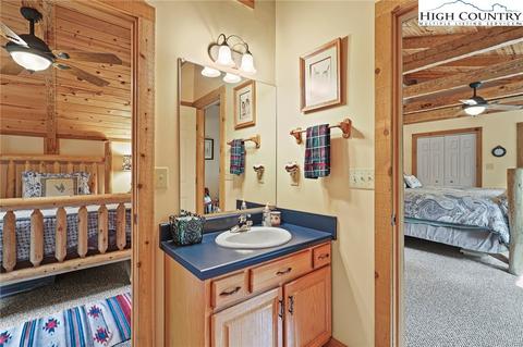 189 Hawks Lake Dr, Seven Devils, NC 28604 photo 36