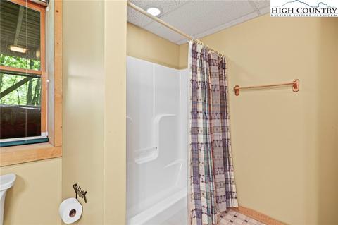 189 Hawks Lake Dr, Seven Devils, NC 28604 photo 43