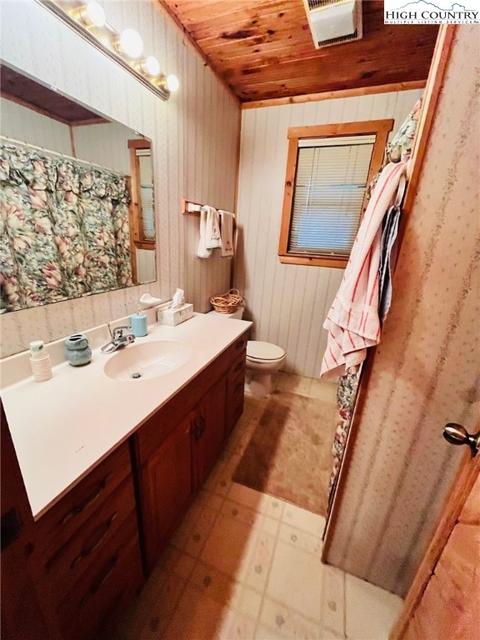 326 Buckshot Ridge Rd, Deep Gap, NC 28618 photo 13
