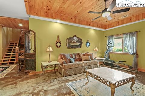 545 Skiview Rd, Seven Devils, NC 28604 photo 37