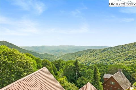 545 Skiview Rd, Seven Devils, NC 28604 photo 3