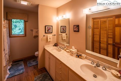 370 Pine, Boone, NC 28607 photo 28