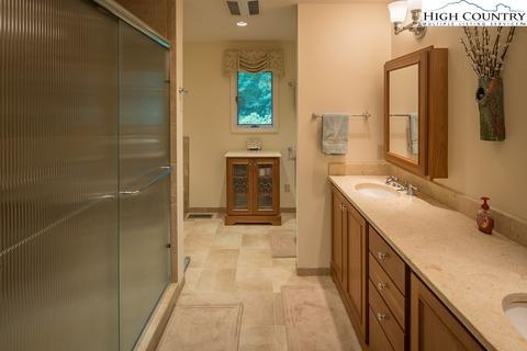 370 Pine, Boone, NC 28607 photo 15