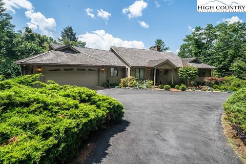 370 Pine, Boone, NC 28607 photo 37