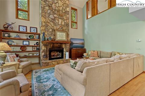 233 Lower Fiddlestix, Boone, NC 28607 photo 5