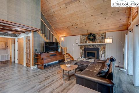 314 Sutherland Rd, Creston, NC 28615 photo 4