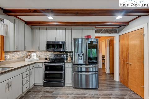 314 Sutherland Rd, Creston, NC 28615 photo 9
