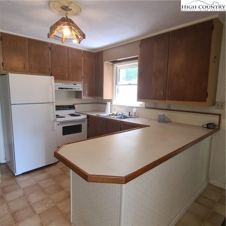  476 Will Perry Rd, Vilas, NC 28692 photo 8