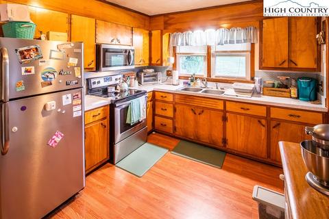 280 Dusty Rd, Boone, NC 28607 photo 10