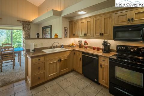 210 Willow, Boone, NC 28607 photo 14