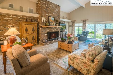 210 Willow, Boone, NC 28607 photo 7