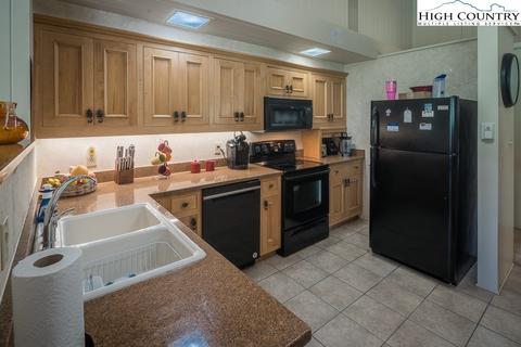 210 Willow, Boone, NC 28607 photo 13