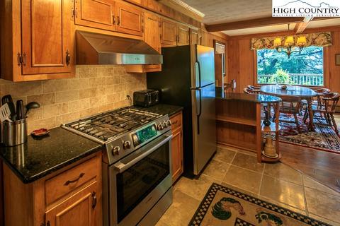 108 Pine, Boone, NC 28607 photo 6
