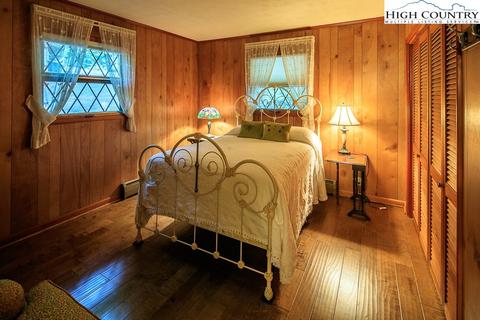 108 Pine, Boone, NC 28607 photo 11