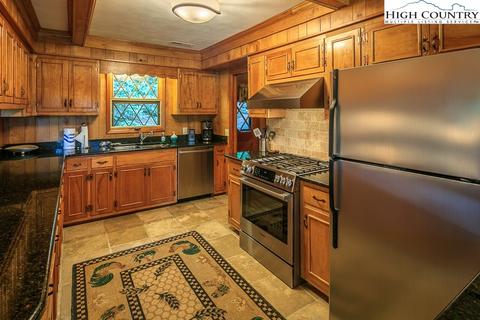 108 Pine, Boone, NC 28607 photo 5