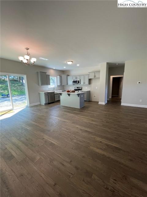 517 Maple Ave Ext Ext, West Jefferson, NC 28694 photo 12