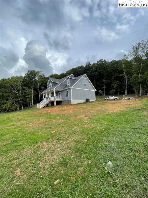 517 Maple Ave Ext Ext, West Jefferson, NC 28694 photo 6