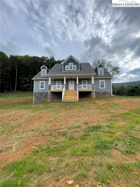 517 Maple Ave Ext Ext, West Jefferson, NC 28694 photo 1